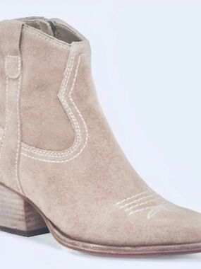 Dolce Vita Pueblo Water Resistant Faux Suede Western Ankle Boot Truffle Taupe 10